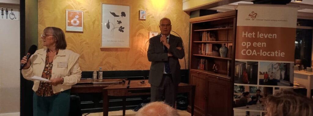 Bewonersbijeenkomst in Loenen over de asielopvang